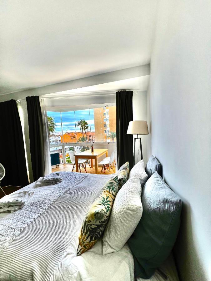 Holiday Studio By Meatina Torremolinos Exterior foto